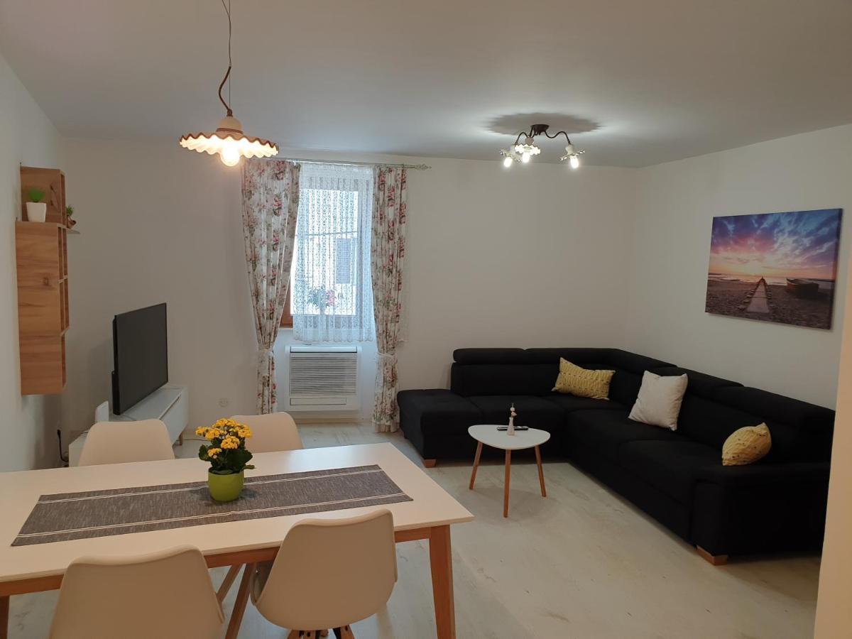 Apartment Old Town Umag Buitenkant foto