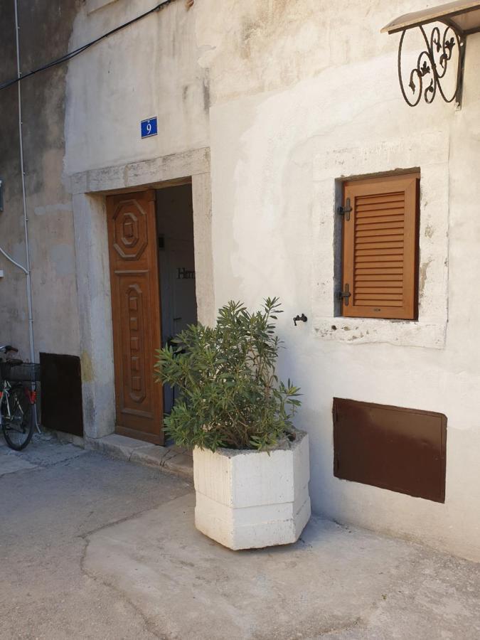 Apartment Old Town Umag Buitenkant foto