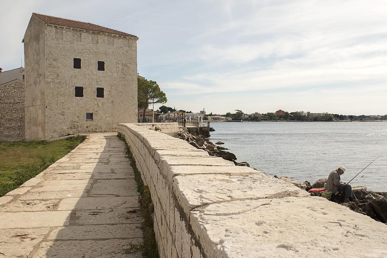Apartment Old Town Umag Buitenkant foto